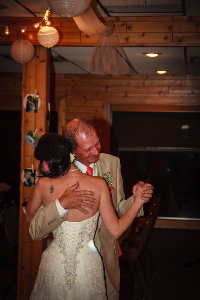 Father and bride dance